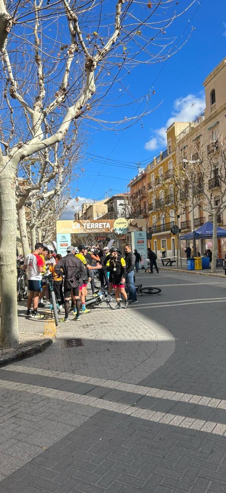 דירות Jijona La Guarida Rustica Del Zorro מראה חיצוני תמונה